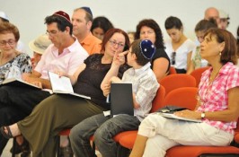 קבלות שבת וחג שוויוניות